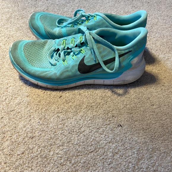 Teal Nike Women’s Free Runs 5.0 - Picture 6 of 16